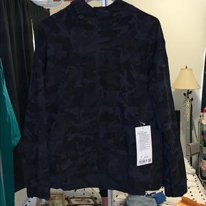 Women’s LuLuLemon “Pack It Up Jacket”-CAMO Pattern